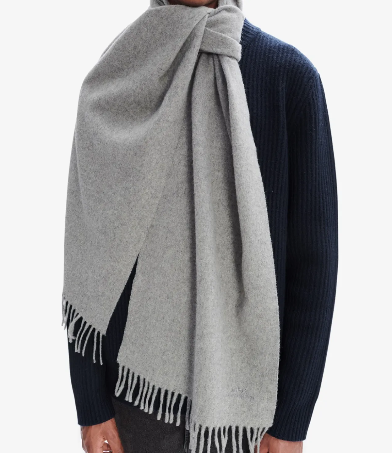 Ambroise Brodu00e9e scarf
