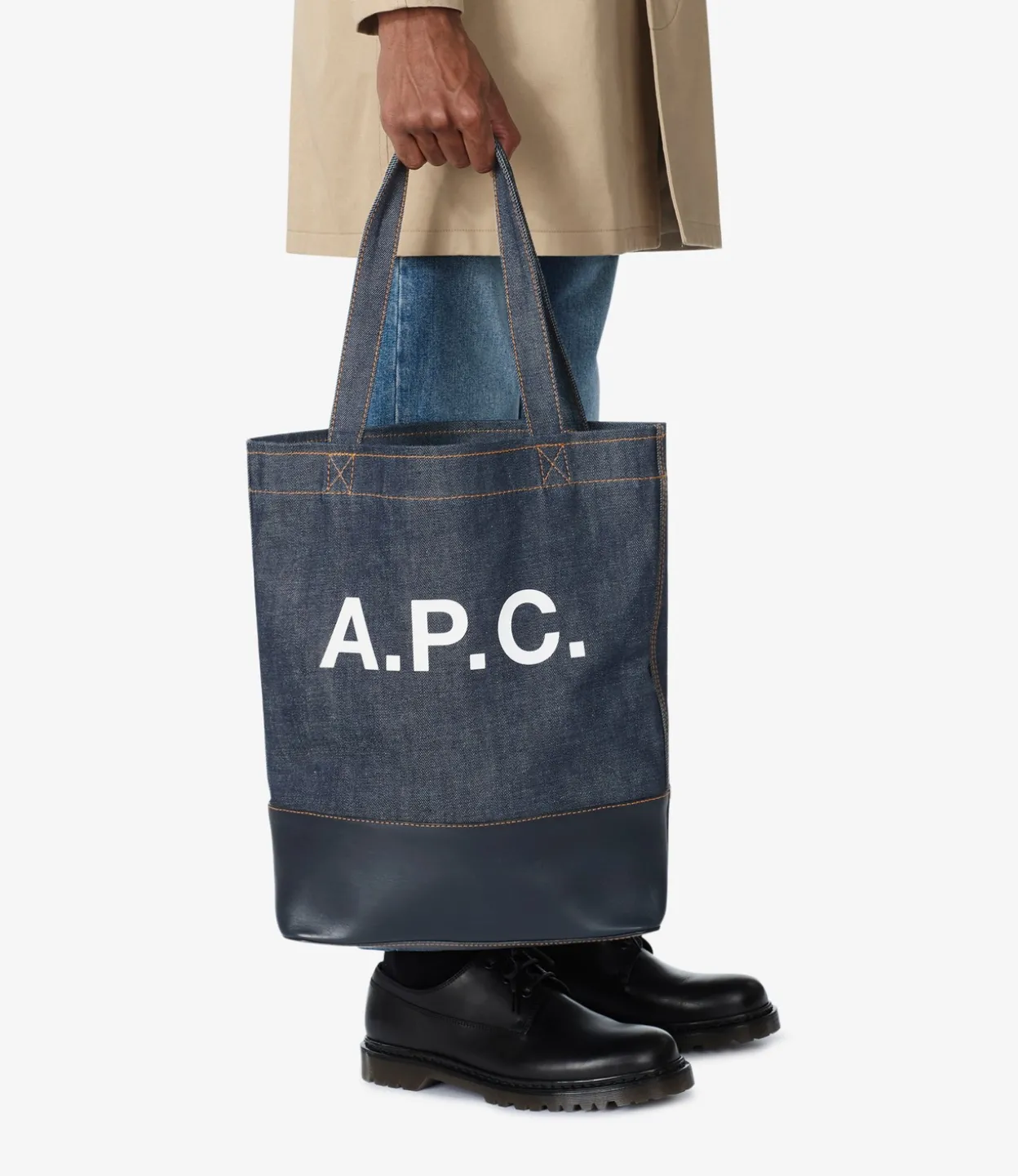 Axel tote bag