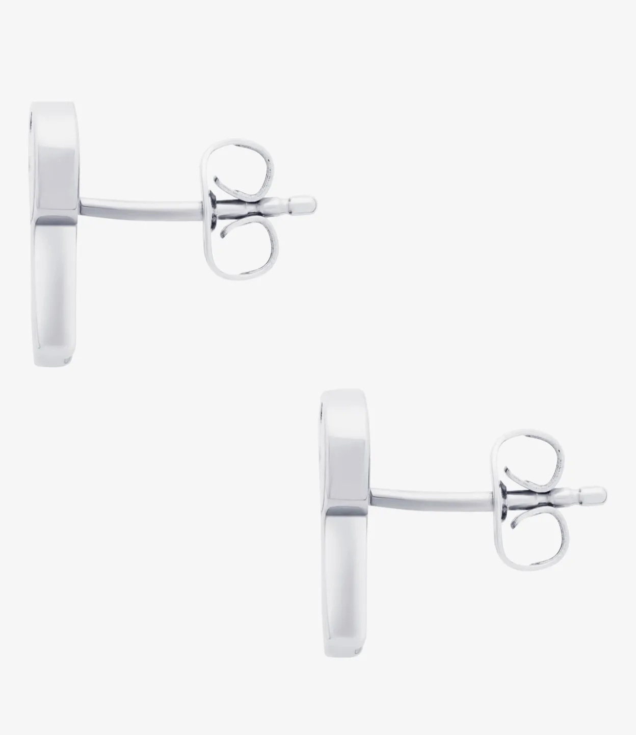 Clef stud earrings