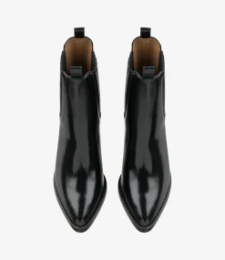 Debbie Santiago boots