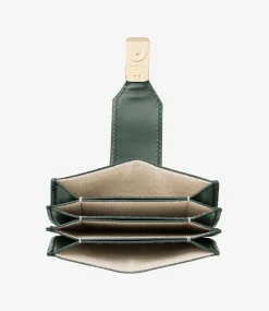 Grace Accordu00e9on cardholder